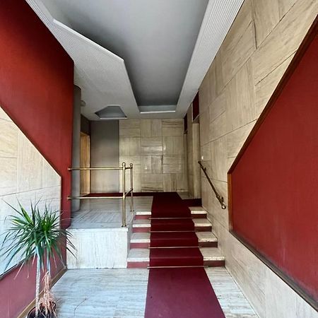Bocconi Apartment Milan Bagian luar foto