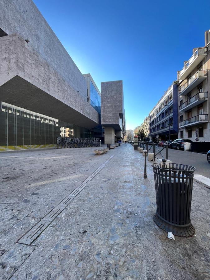 Bocconi Apartment Milan Bagian luar foto